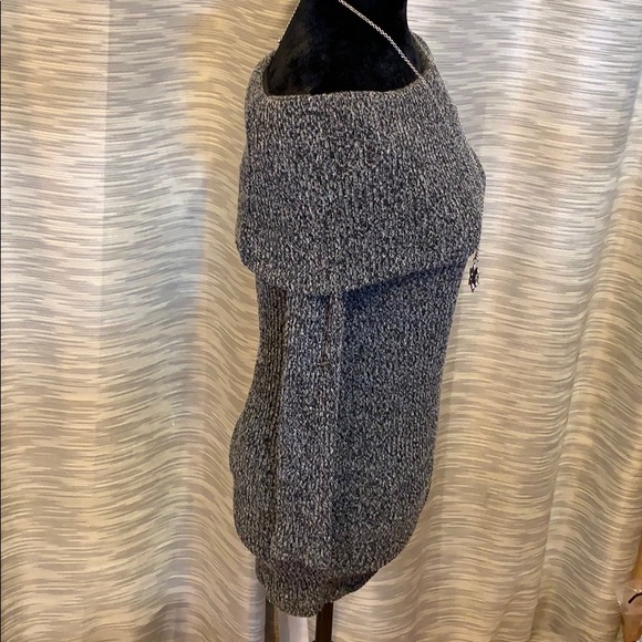 Grey Sweater - Picture 4 of 5